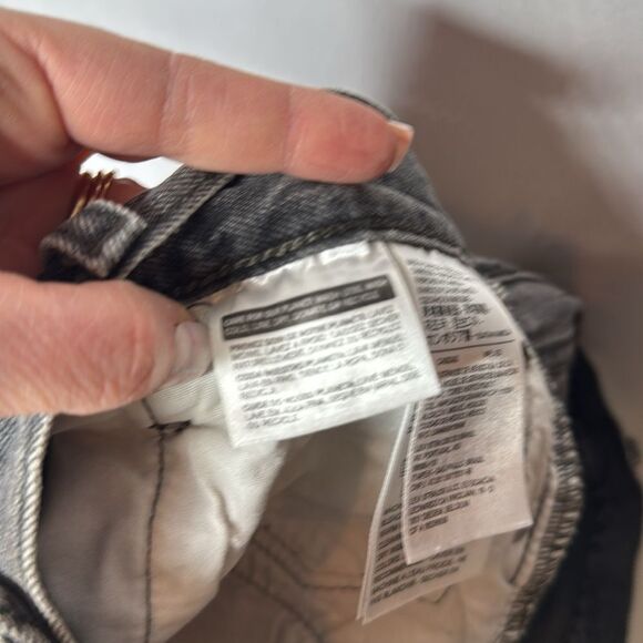 Levi’s 501 Charcoal Grey Denim Raw Hem High Rise Button Fly Shorts. Size 31. - Picture 7 of 11